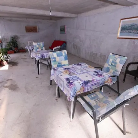 Ruz - Near Apartment *