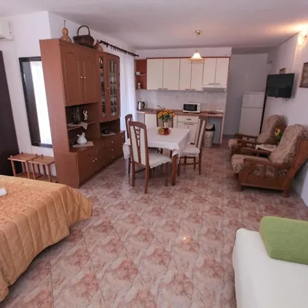 Apartment Ruz - Near *